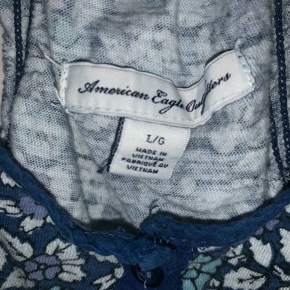 Shirt - Picture 2 of 3